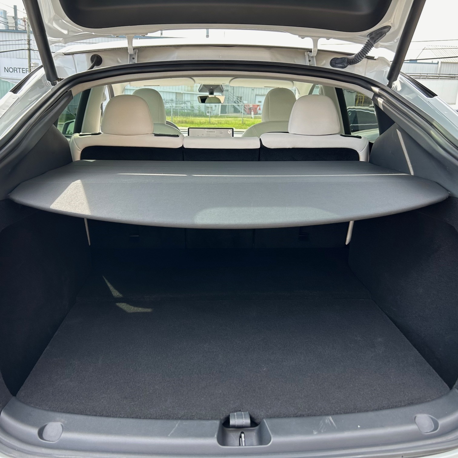 individual car image